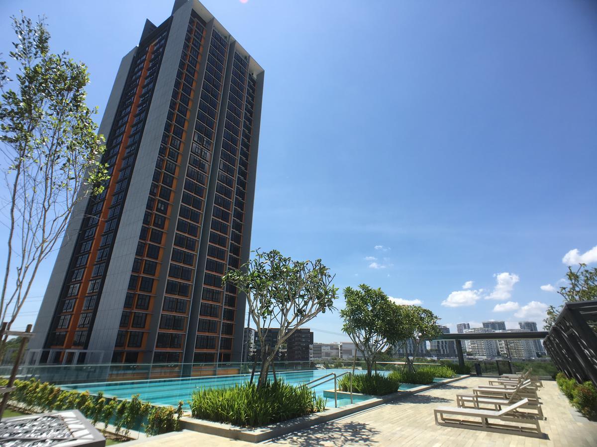Cozy Kanvas Soho Suites Cyberjaya Bagian luar foto
