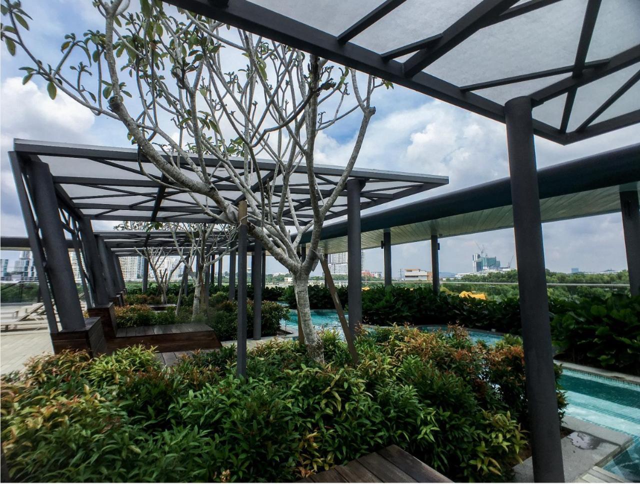 Cozy Kanvas Soho Suites Cyberjaya Bagian luar foto