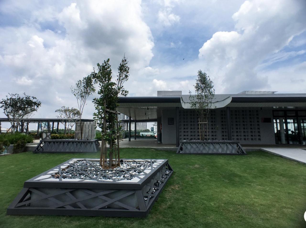 Cozy Kanvas Soho Suites Cyberjaya Bagian luar foto