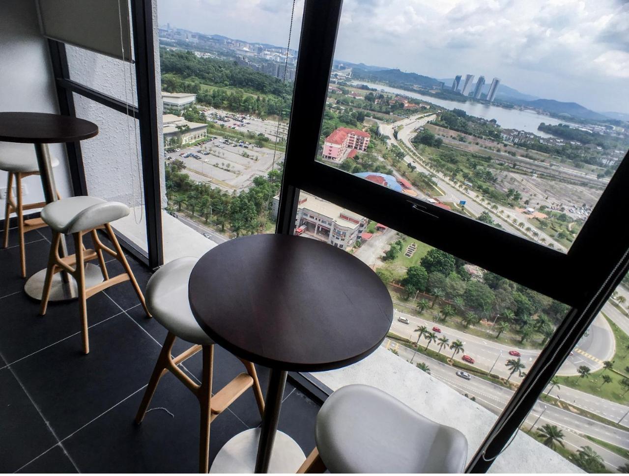 Cozy Kanvas Soho Suites Cyberjaya Bagian luar foto